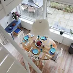 In By Holiday home Noordwijkerhout